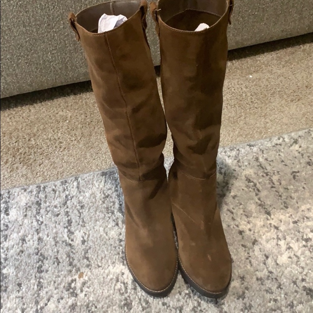 Suede boots, man made